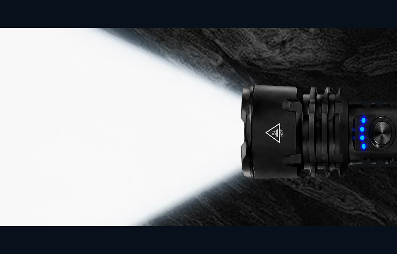 SkyFire 1376 flashlight changing from flood beam to focused beam